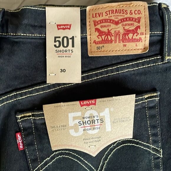 Levi’s 501 shorts high rise cutoff dark denim size 30 new - Picture 3 of 9